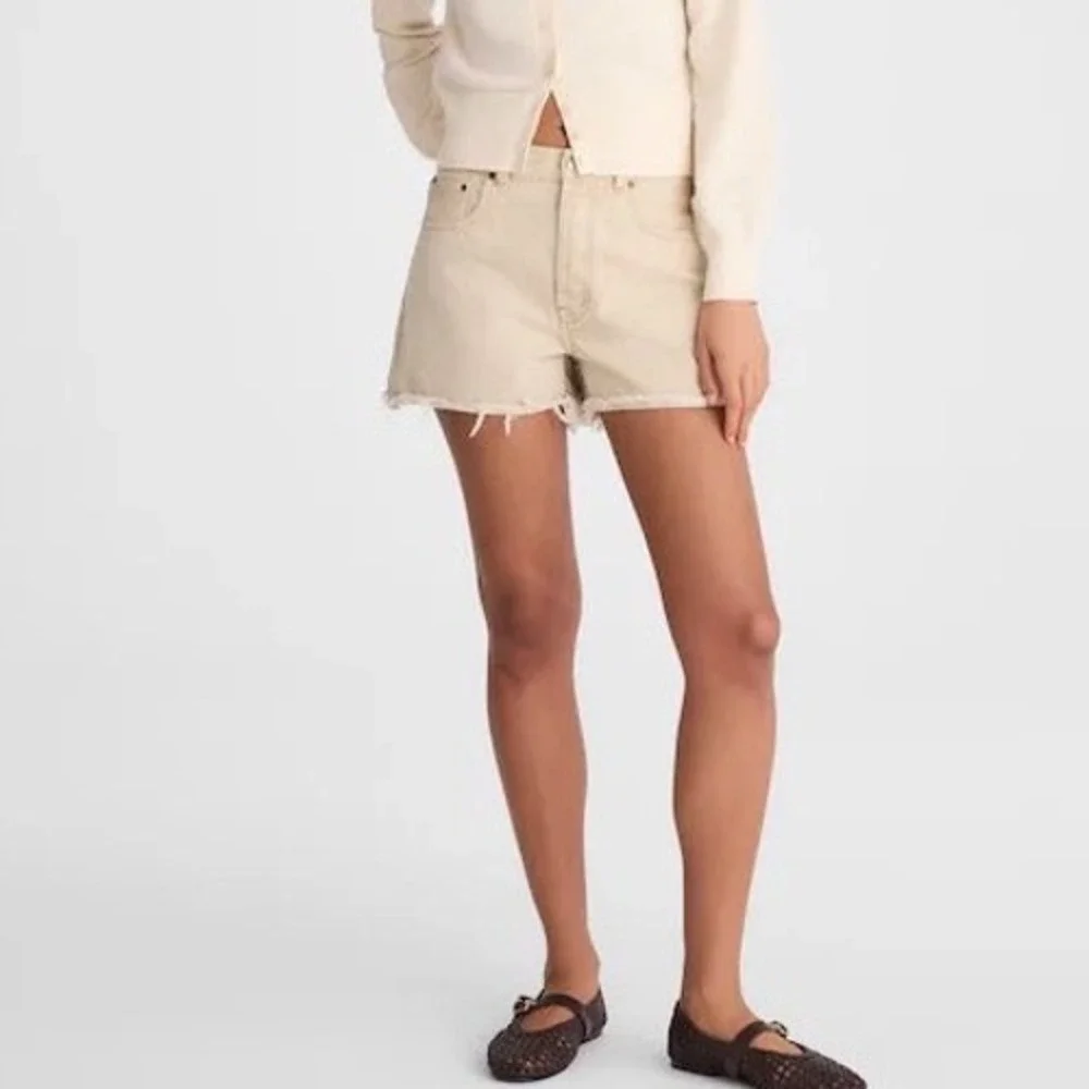 NWT Madewell The Essex Baggy Short Tan Khaki Denim Raw Hem NZ288 Size 31